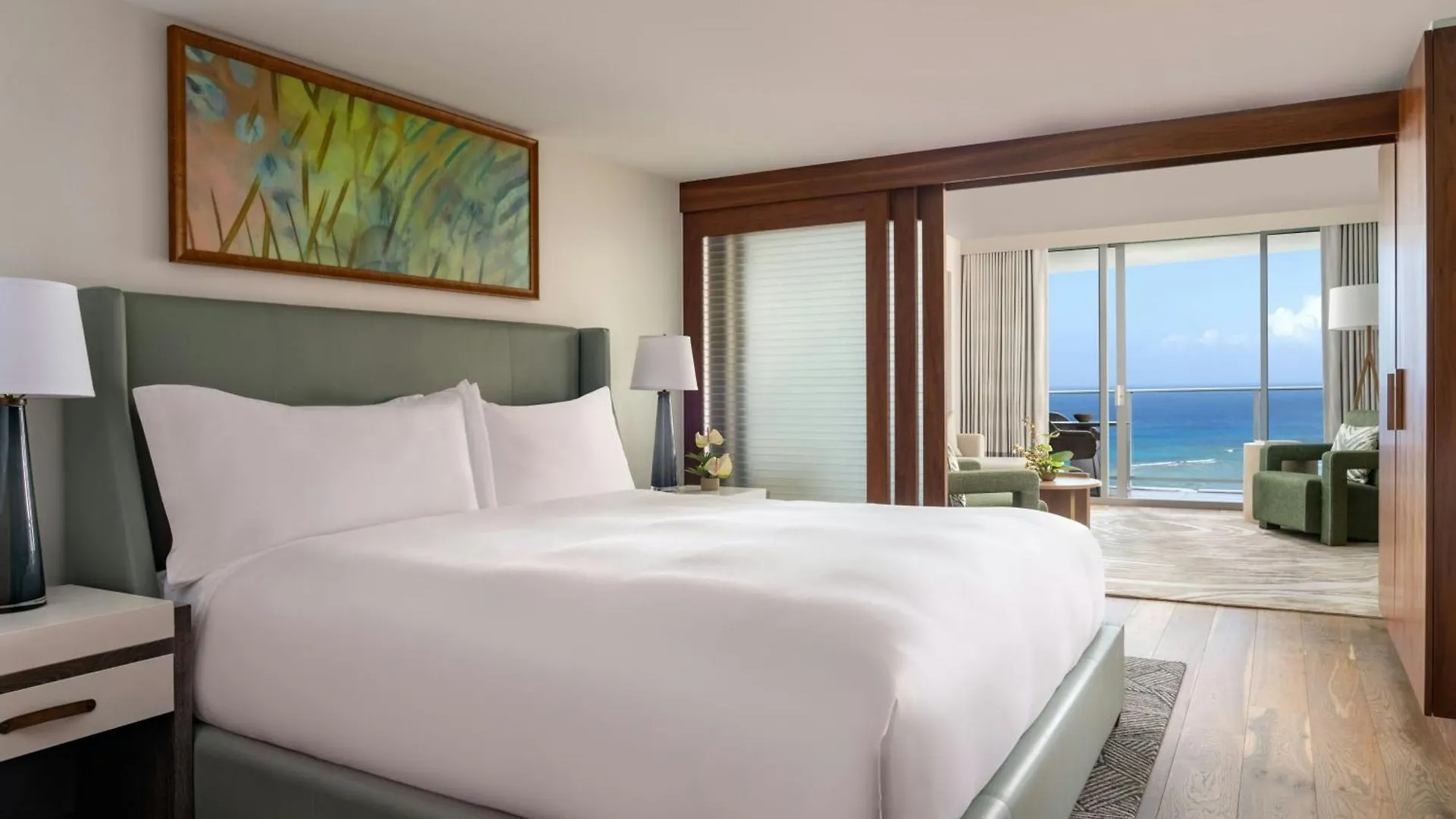 *****  The Ritz-Carlton Residences, Waikiki Beach Hotel Honolulu United States