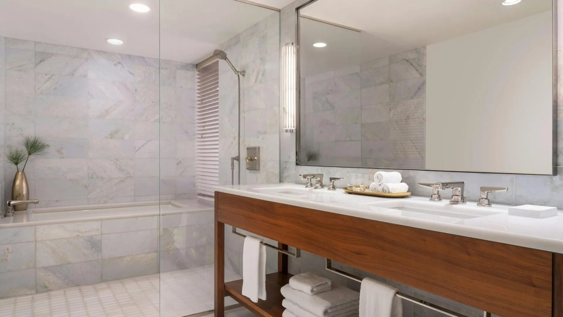 The Ritz-Carlton Residences, Waikiki Beach Hotel Honolulu